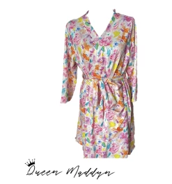 Queen Maddyn Summer Mom Robe