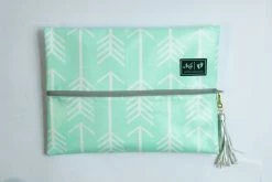 Makeup Junkies Mint Arrow Mommy Junkies