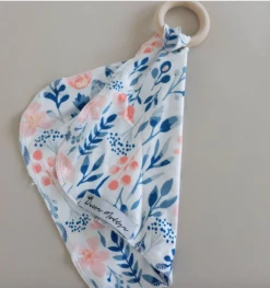 Queen Maddyn Ava Lovey