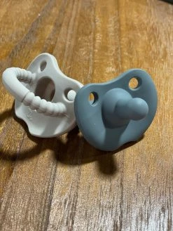 Three Hearts Baby Accessories DARK GREY/LIGHT GREY ROUND SILI SOOTHER