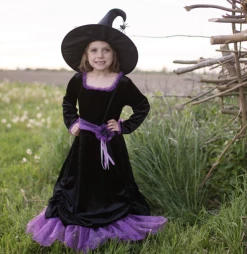 GREAT PRETENDERS Toys VERA THE VELVET WITCH W/HAT