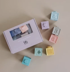 Three Hearts BUILDING BLOCK TEETHER & BATH TOY