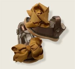 MOOSHU SHOES Squeaky Bronze Bow Mary Janes