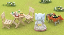 Calico Critters Toys CC BBQ Picnic Set-Elephant Girl