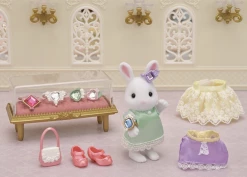 Calico Critters Toys CC Fashion Play Set Jewels & Gems Collection