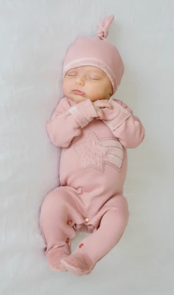 L'OVED BABY Infant Clothing Mauve Velveteen Graphic Footie