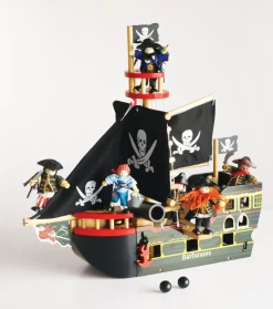 Le Toy Van Barbarossa Pirate Ship
