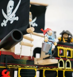 Le Toy Van Barbarossa Pirate Ship