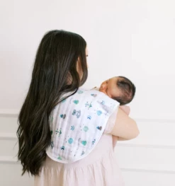 Baby Registry Now & Zen Cotton Muslin Burpy Bibs 2pk