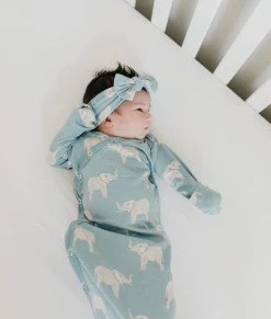 Baby Registry CP Peanut Knotted Gown