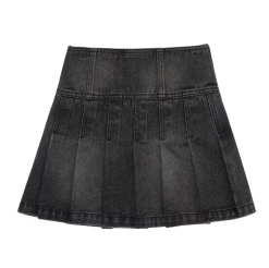 Habitual Girl/Truce Fall Black Pleated Denim Skort