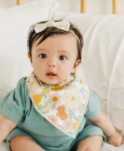 Baby Registry CP Lemon Bib Set