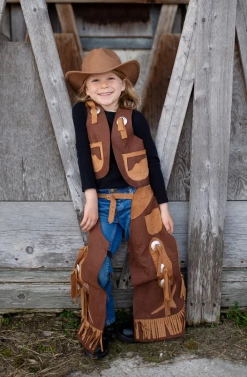 GREAT PRETENDERS COWBOY VEST AND CHAPS Toys