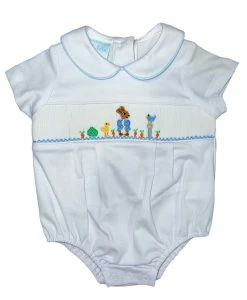 Petit Bebe/Petit Ami/Claire & Charlie Spring/Summer 2023 Peter Rabbit White Knit Boy Bubble